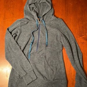 Hooded quarter zip